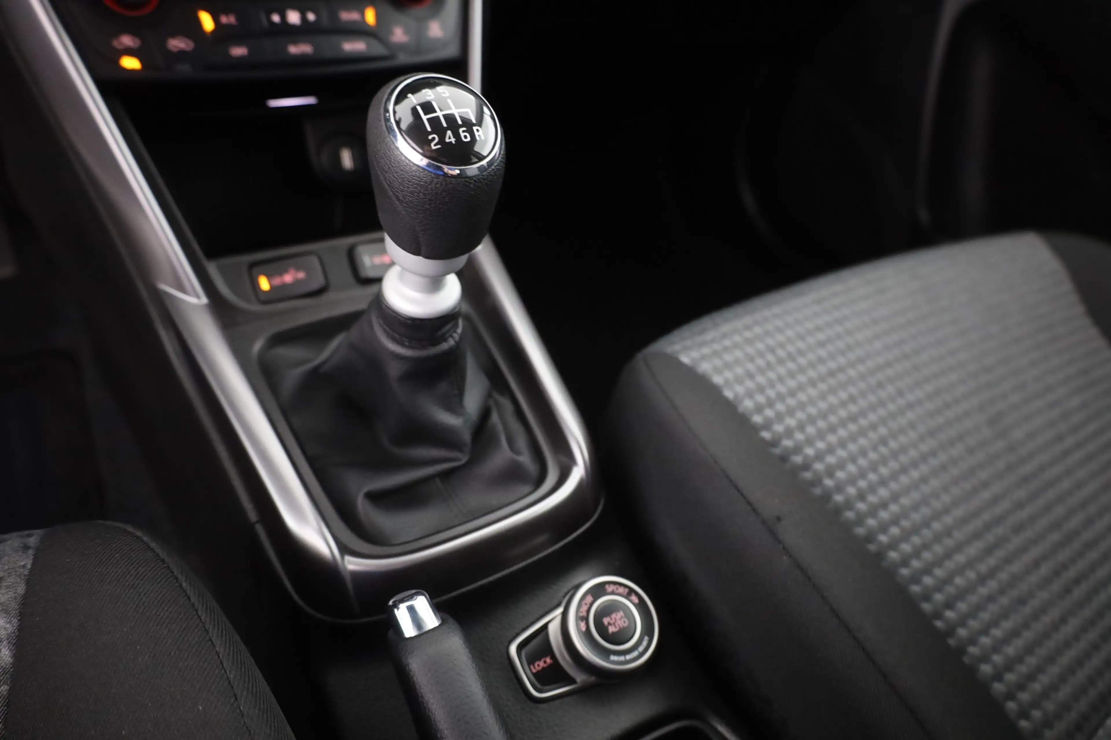 Suzuki SX4 S-Cross S-Cross 1.4 4WD LED ACC Navi Kamera Sitzheizung — photo 14