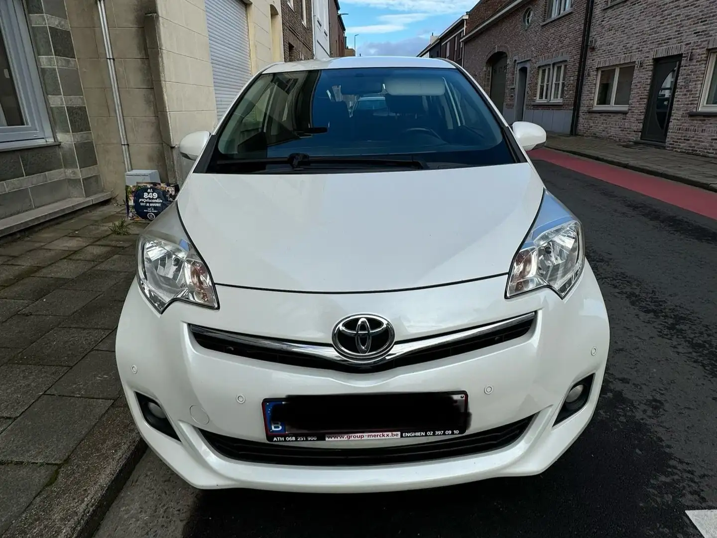 Toyota Verso-S Verso S 1.33 VVT-i Comfort Alb - 2