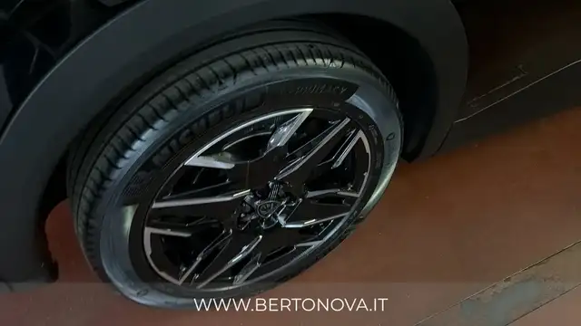 Peugeot 3008 view 2