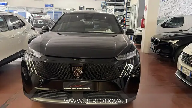 Peugeot 3008 view 4
