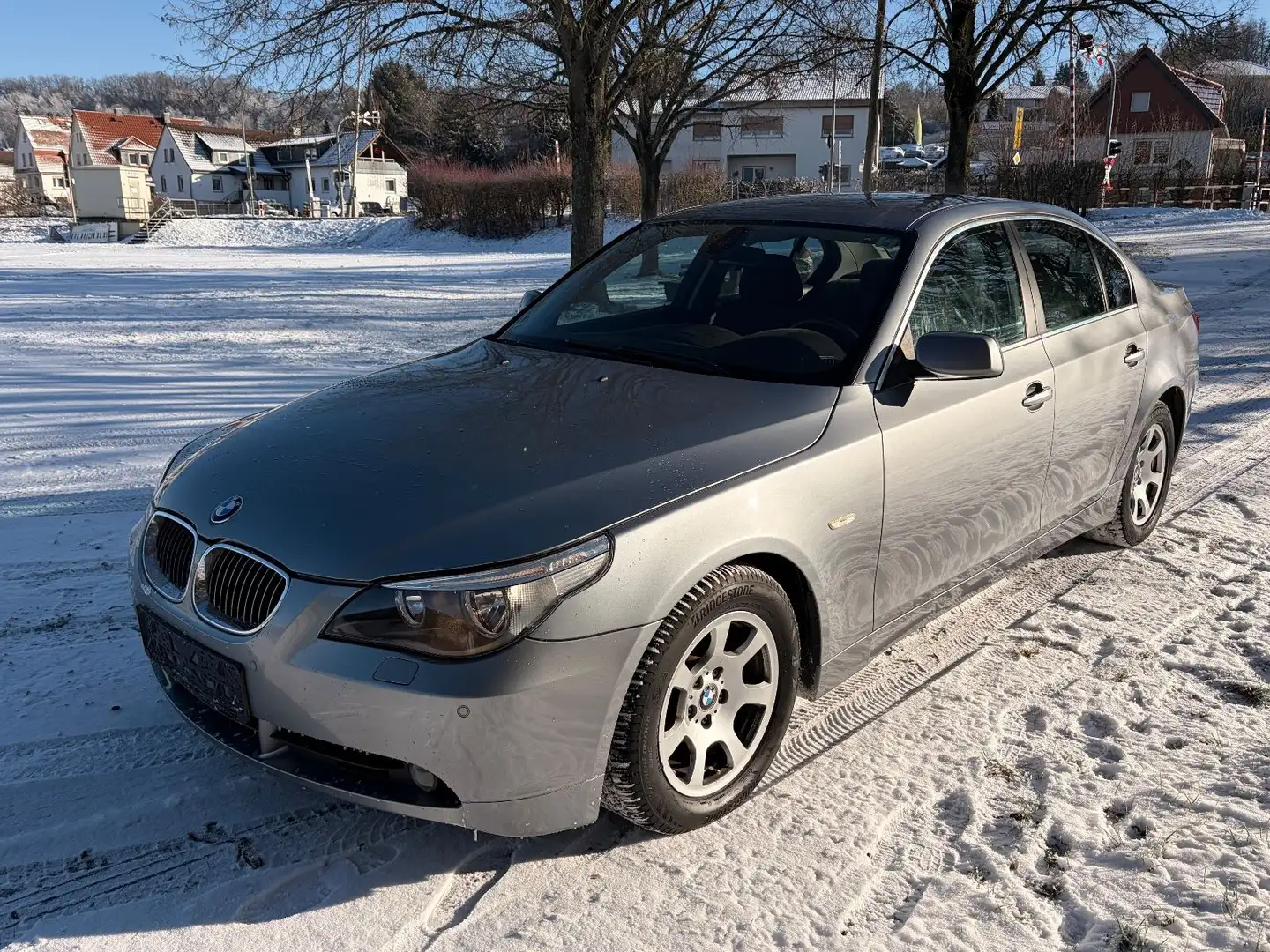 BMW 525 E60 525d ORG 72Tkm 1Hand TÜV Neu Gewähr M57 Gris - 2