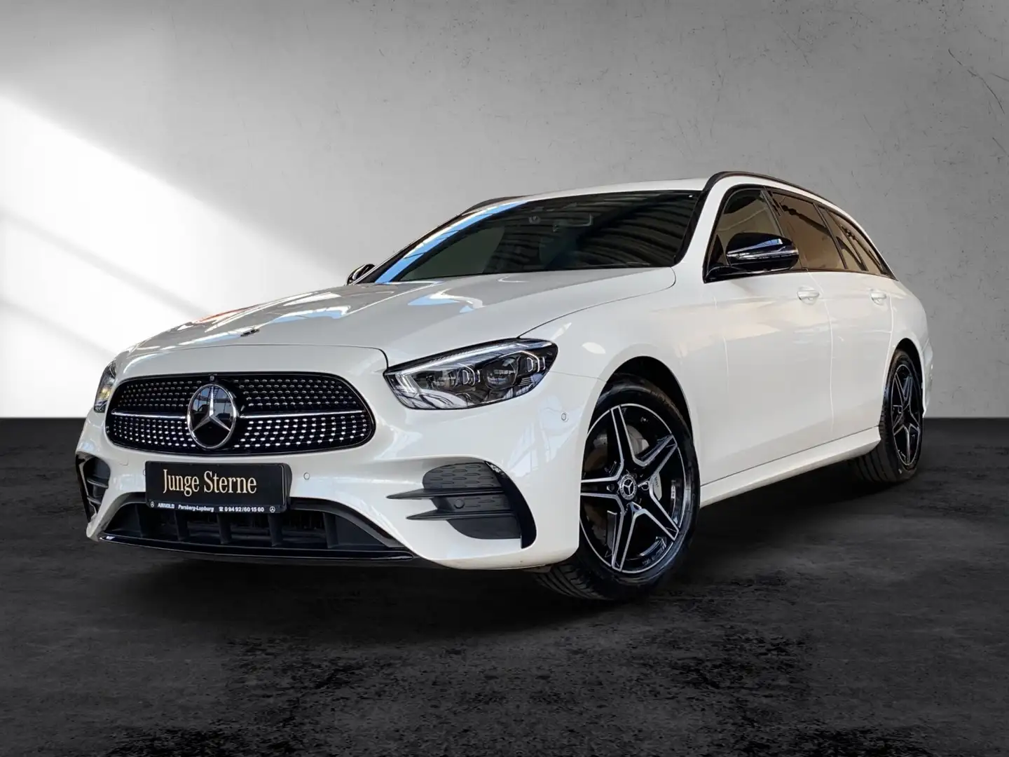 Mercedes-Benz E 450 E 450 T 4M AMG Line Night Fahrass-P. SHD MultiB. Fehér - 2