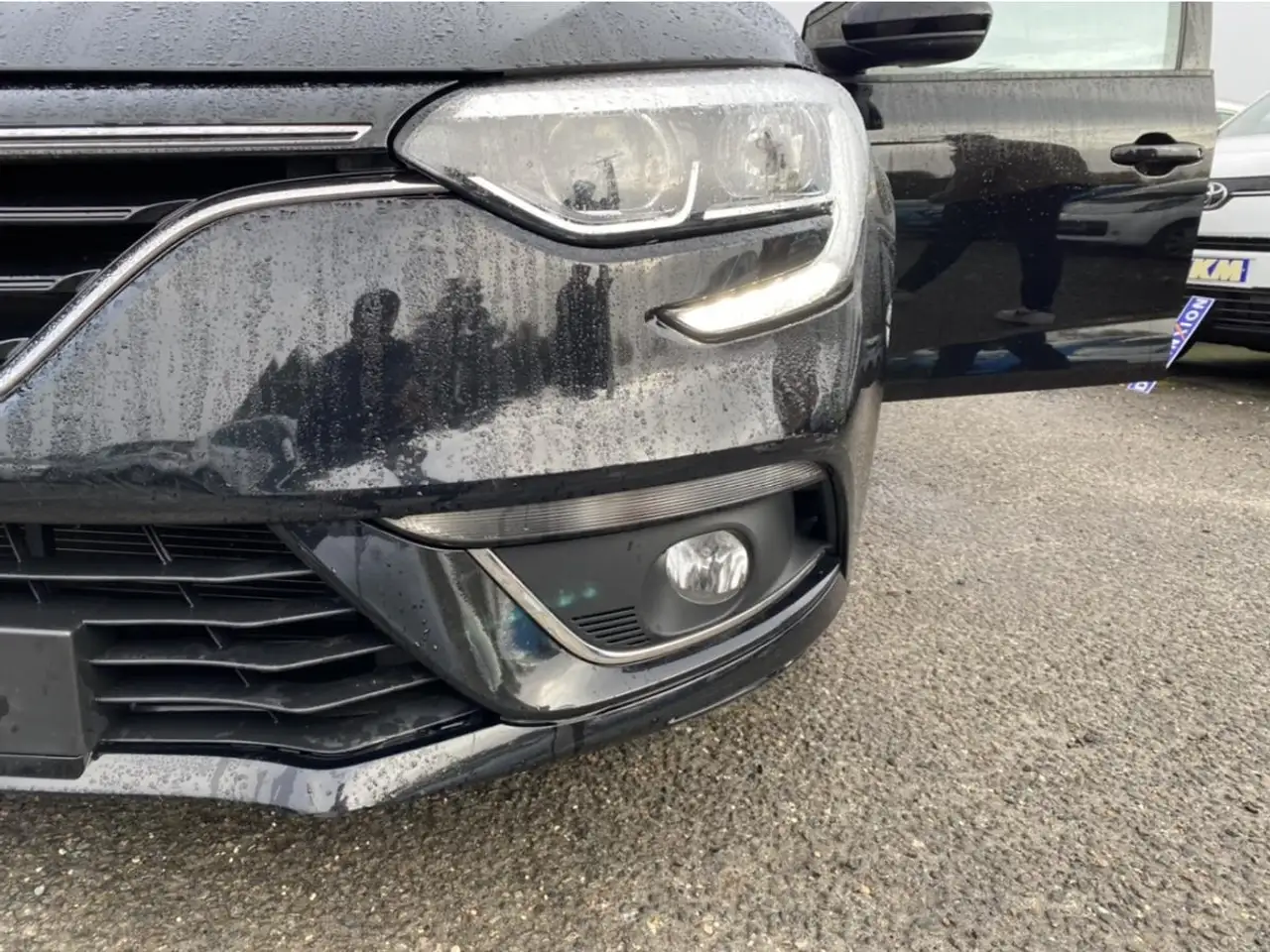 Renault Megane Citadine 5 portes — photo 30