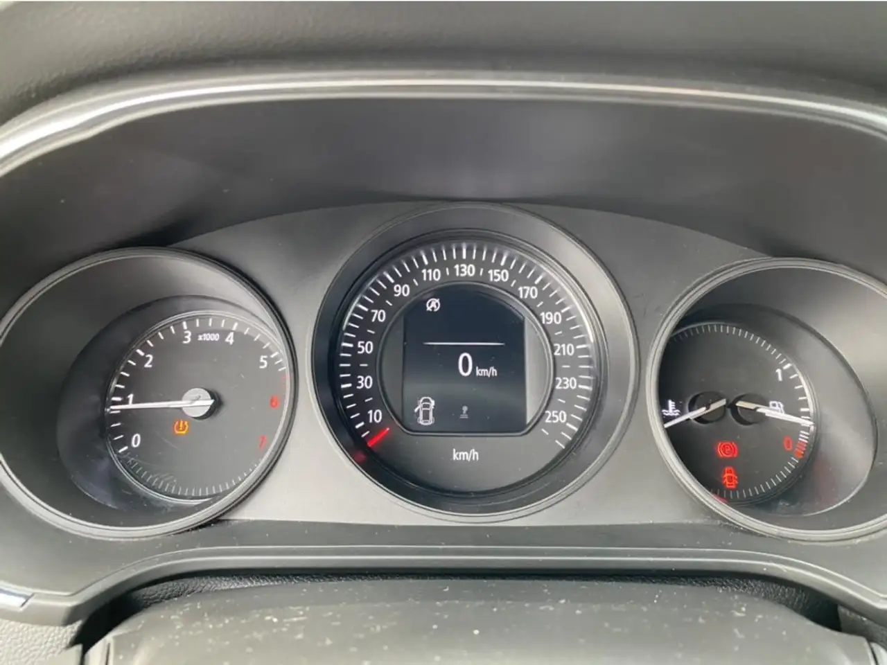 Renault Megane Citadine 5 portes — photo 8