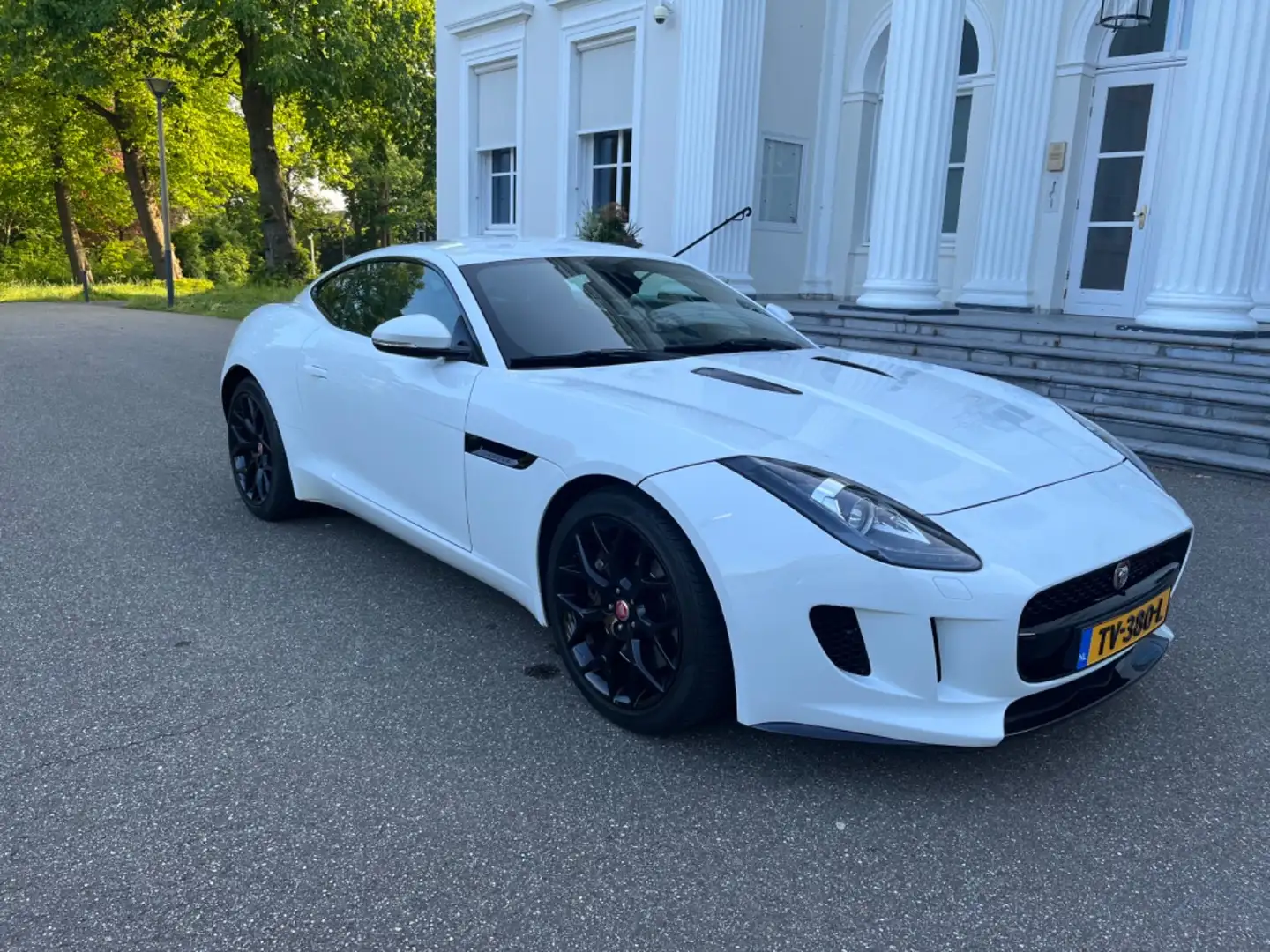 Jaguar F-Type Coupe Aut. - 1