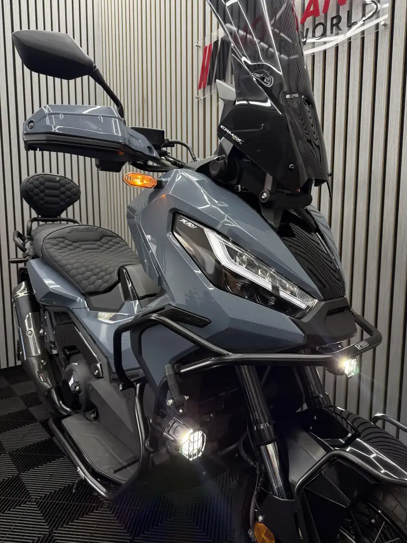 Honda X-ADV 750 Mystic Grey Gris - 2