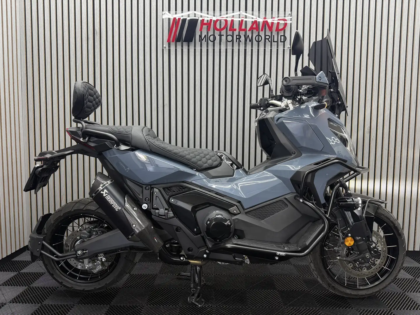 Honda X-ADV 750 Mystic Grey Grau - 1