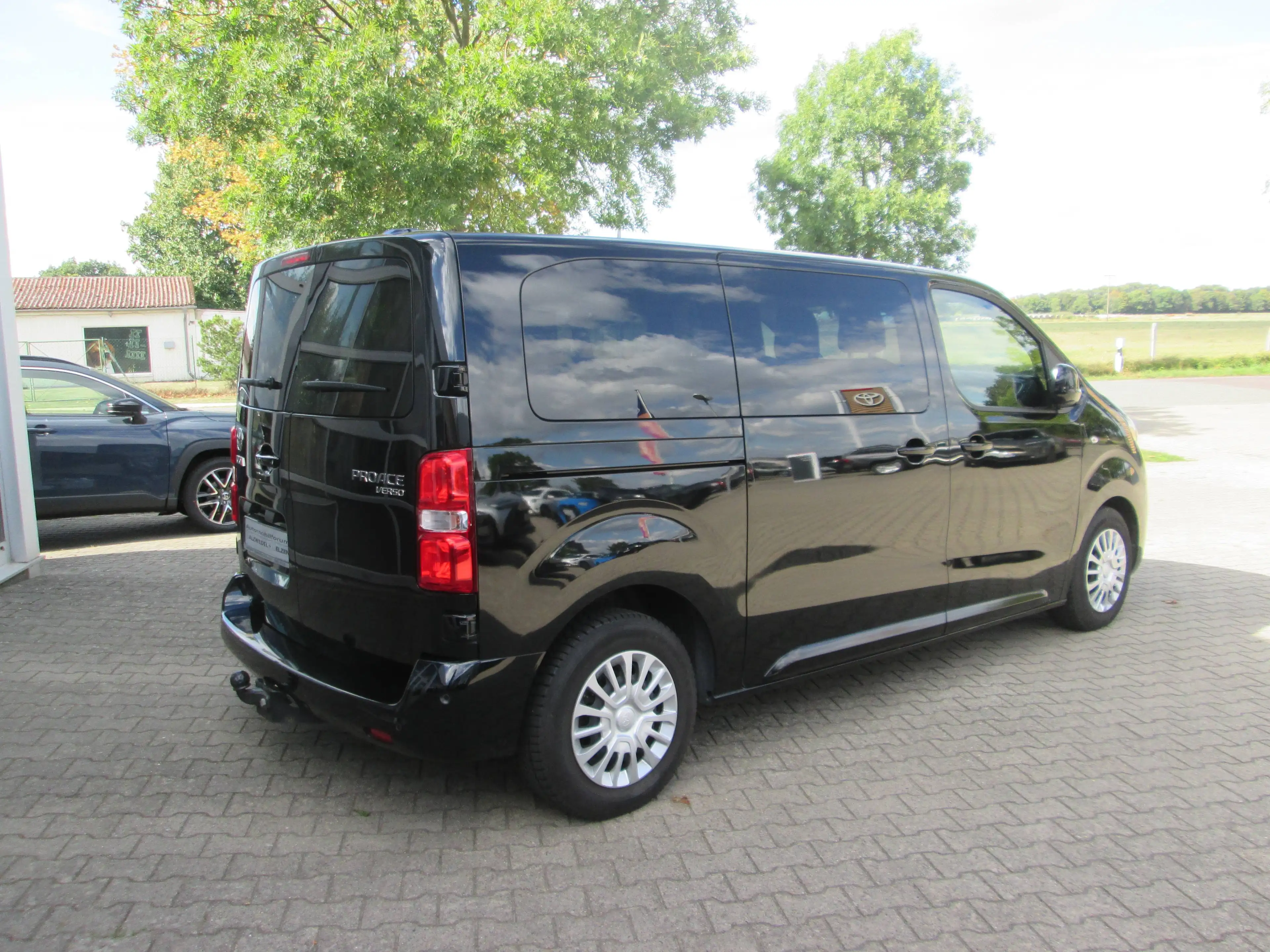 Toyota Proace D-4D 1,5-l-D-4D L1 (9-Si.) Verso Shuttle — photo 5