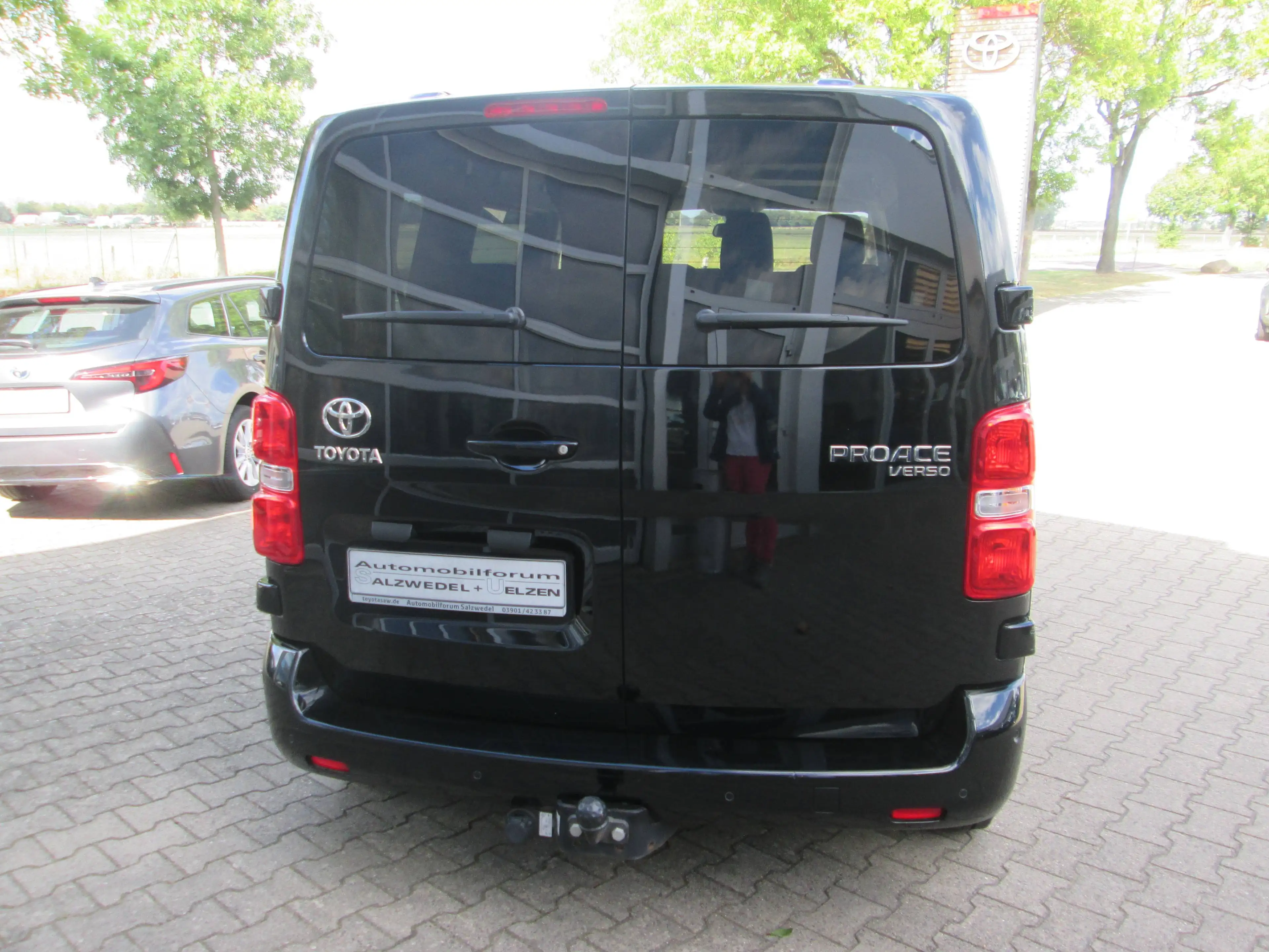 Toyota Proace D-4D 1,5-l-D-4D L1 (9-Si.) Verso Shuttle — photo 6