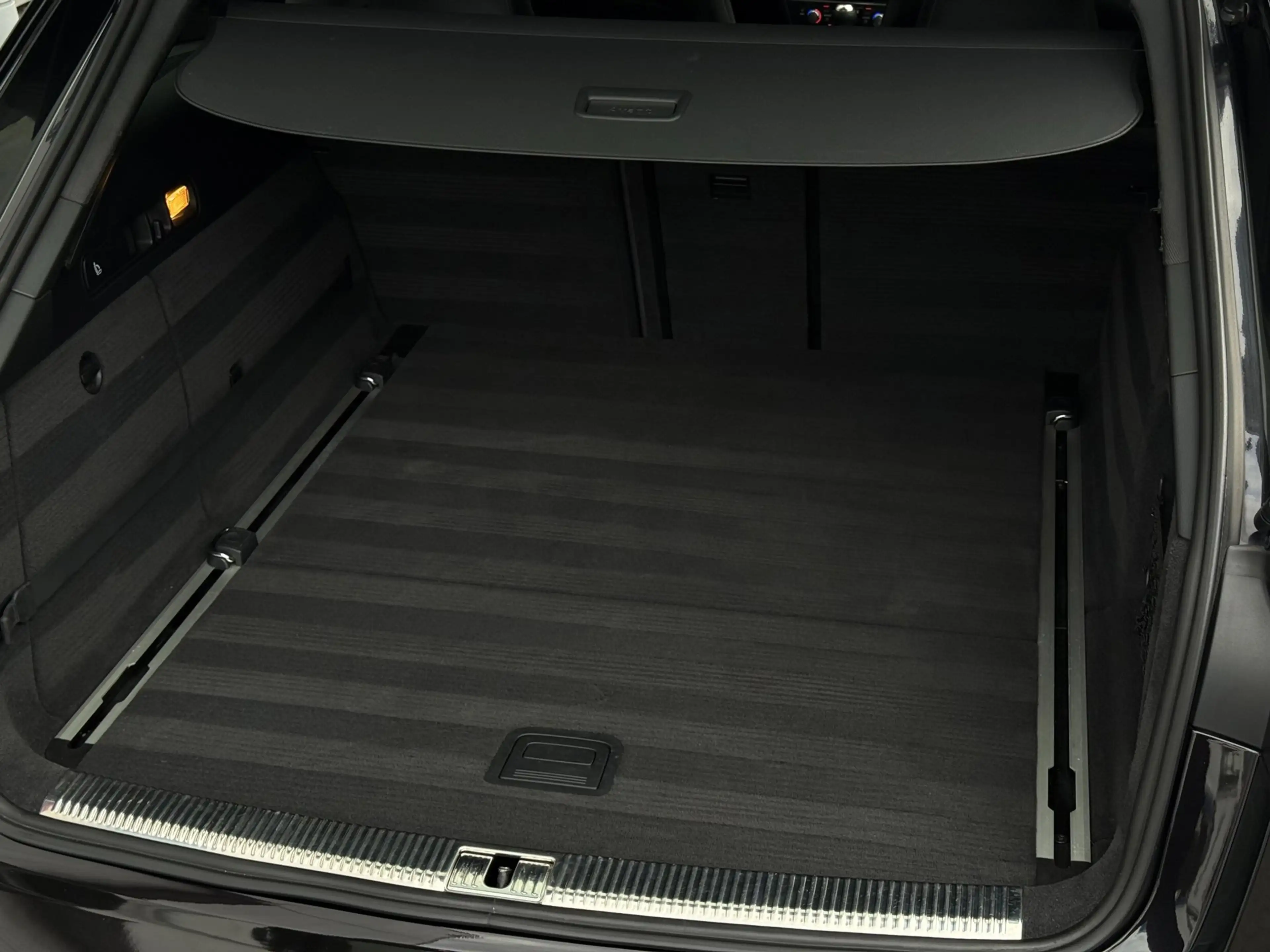 Audi RS6 Avant 4.0 TFSI RS6 Quattro Plus / Pano / B&O Tweak — photo 9