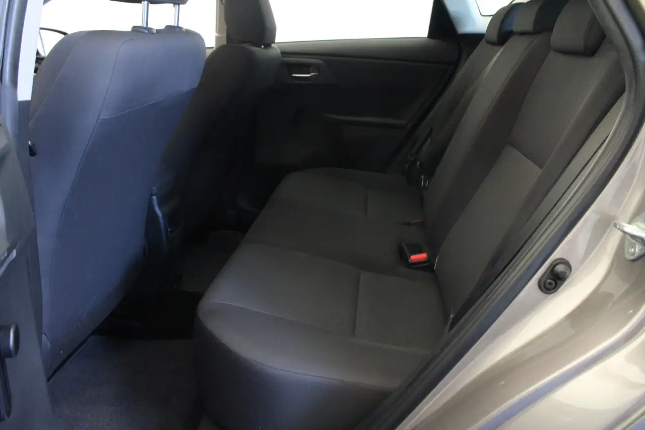 Toyota Auris — photo 11 sur 13