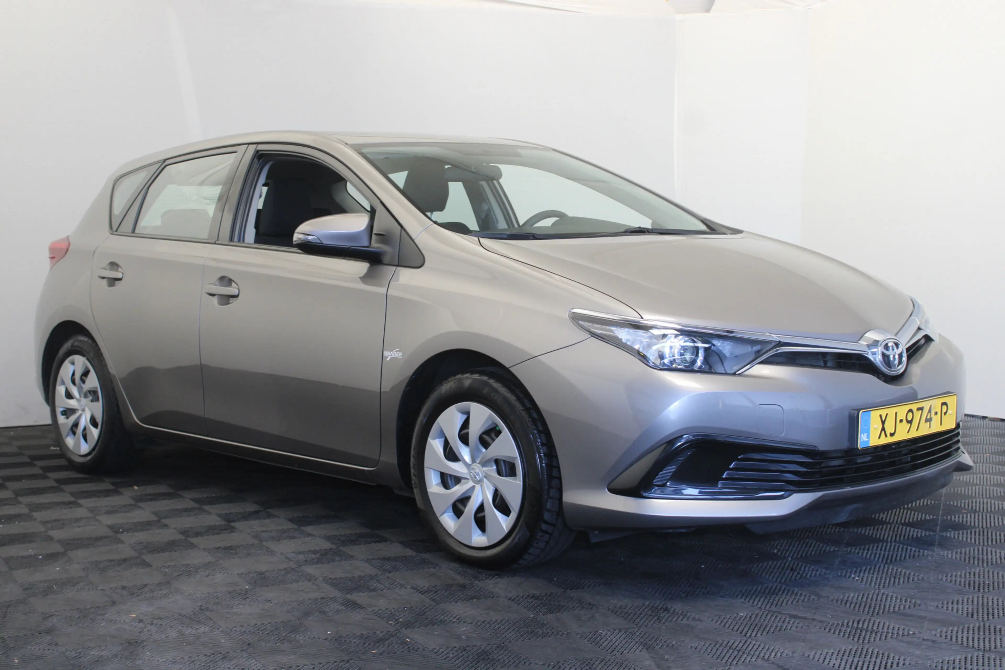Toyota Auris 1.3 Aspiration — photo 3