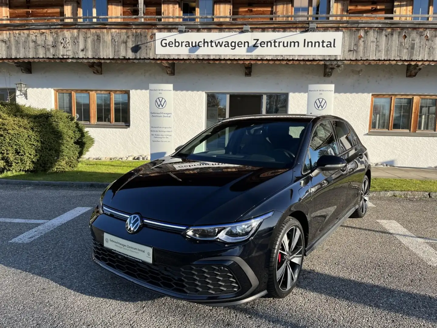 Volkswagen Golf VIII GTE 1.4 TSI DSG eHybrid (Navi,RearView,SideAs Noir - 2