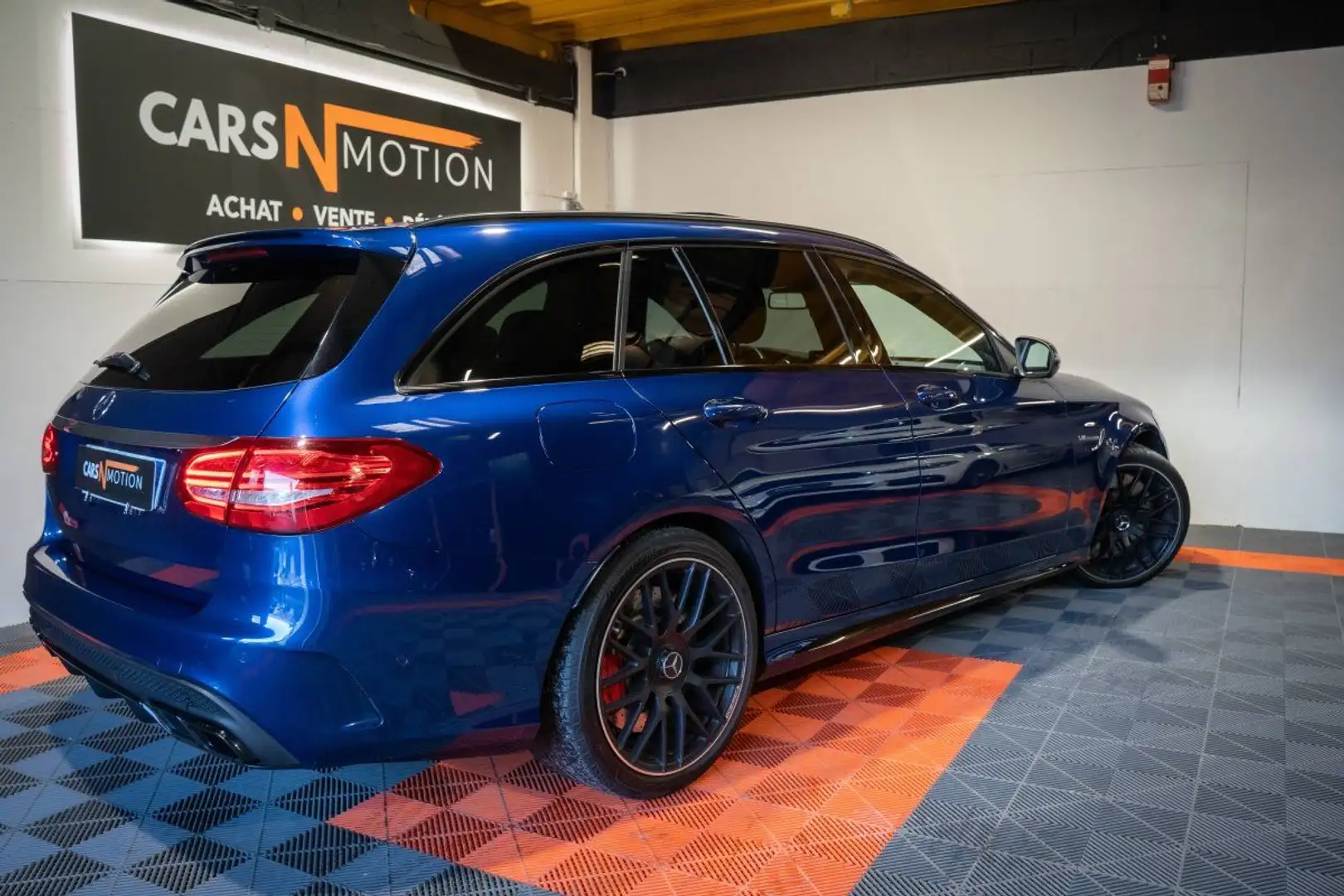 Mercedes-Benz C 63 AMG Break 63s V8 AMG 510ch Speedshift - Pack Designo, toit ouvrant, tête haute ... Blau - 2