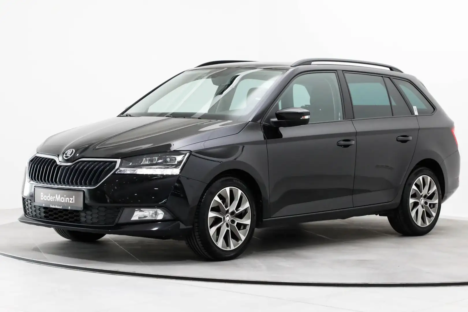 Skoda Fabia Combi 1.0 TSI Clever Alu PDC CarPlay SHZ Schwarz - 2