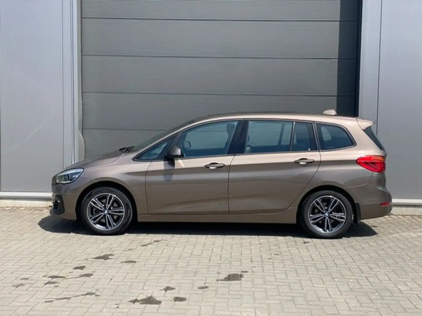 BMW 218 head up/camera/pano dak/ navigatie Beige - 2