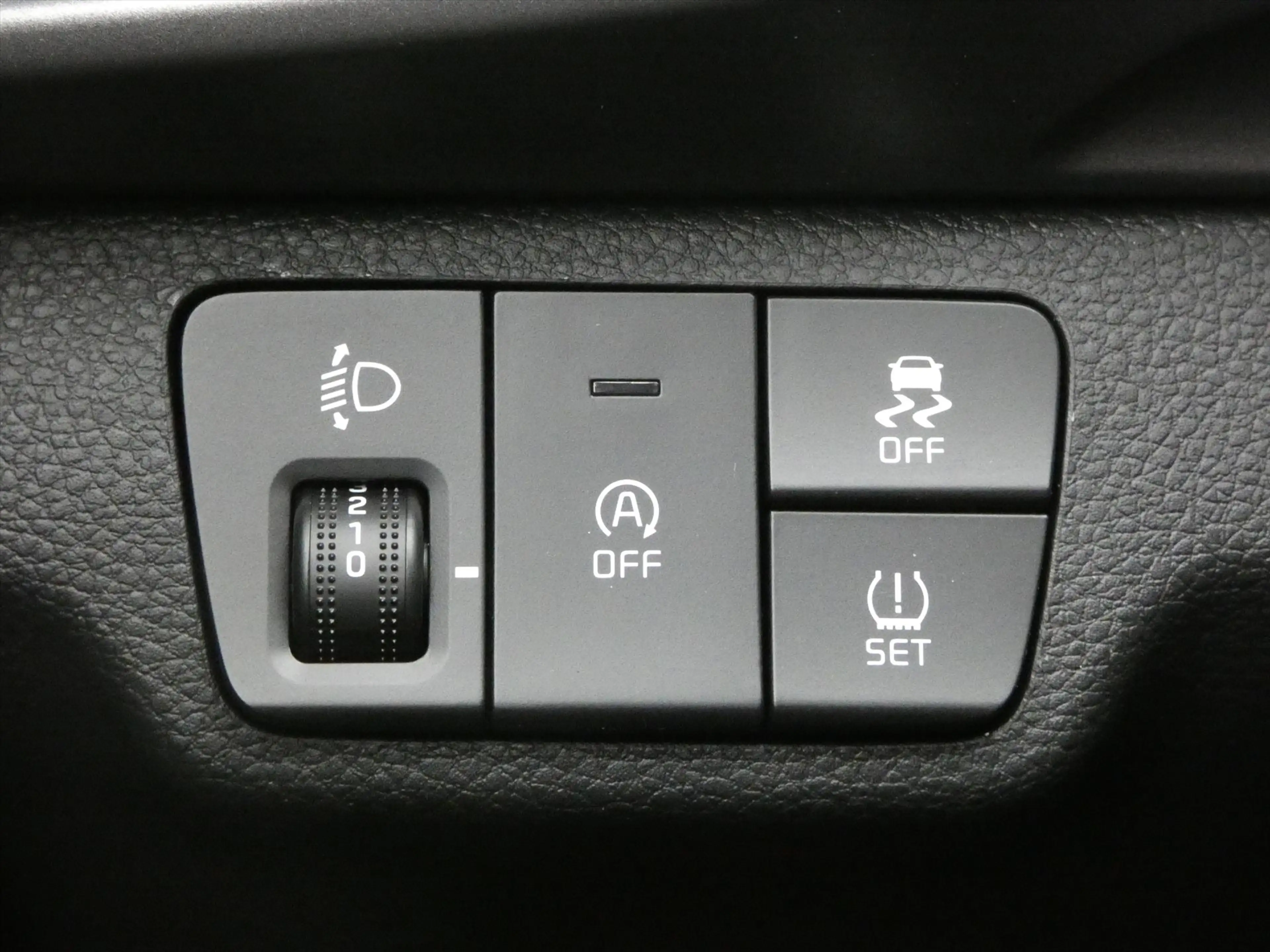 Kia Stonic 1.0 T-GDi MHEV 100pk DCT7 DynamicPlusLine — photo 14