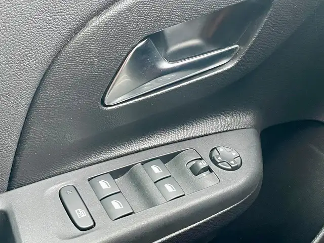 Opel Corsa view 13