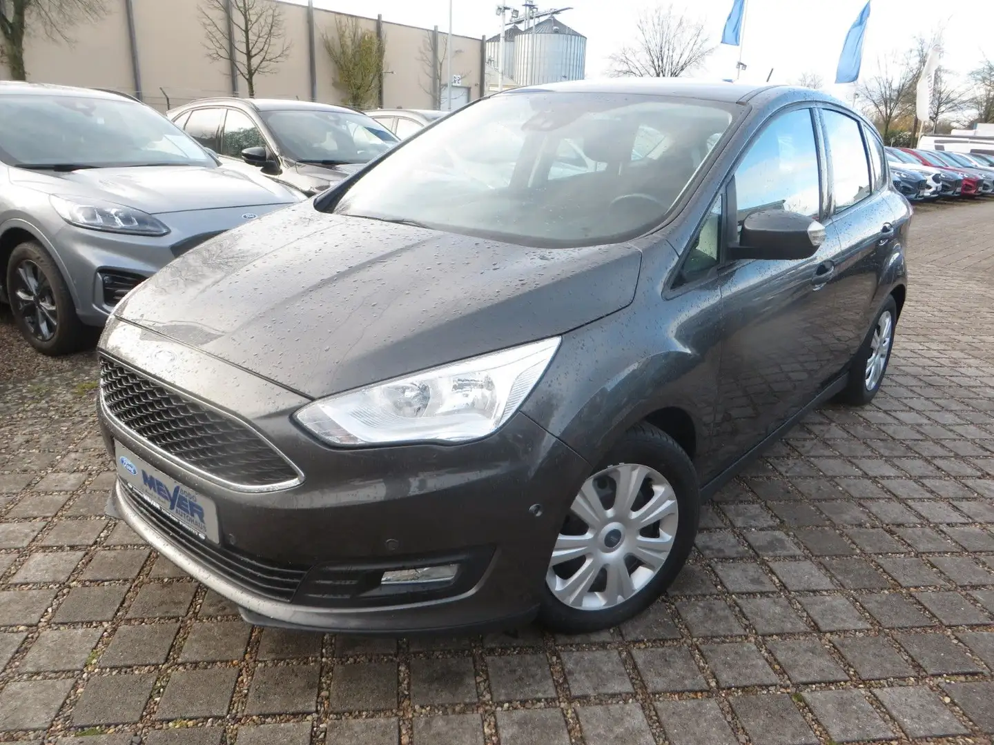 Ford C-Max C-MAX Cool & Connect, Anhängerkupplung Grau - 1