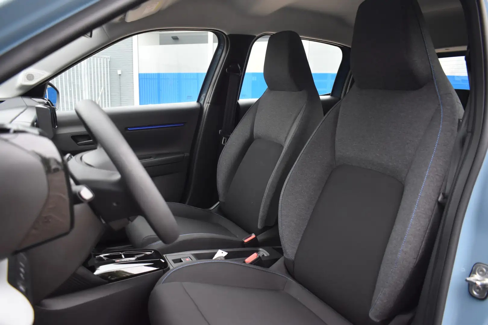 Citroen E-C3 You 113pk 44 kWh | SOH 100% Airco | Parkeerhulp | Blau - 2
