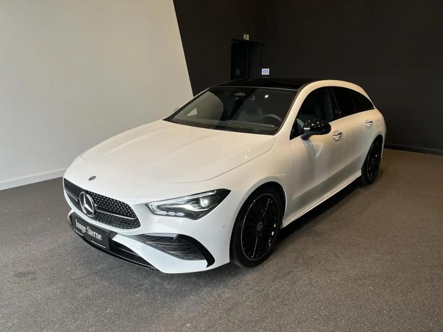 Mercedes-Benz CLA 220 d SB AMG+Night+Pano+AHK+Kamera+Ambiente+ Blanc - 1