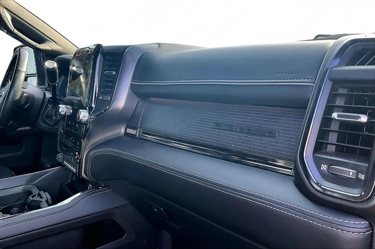 RAM 2500 снимка RAM 2500