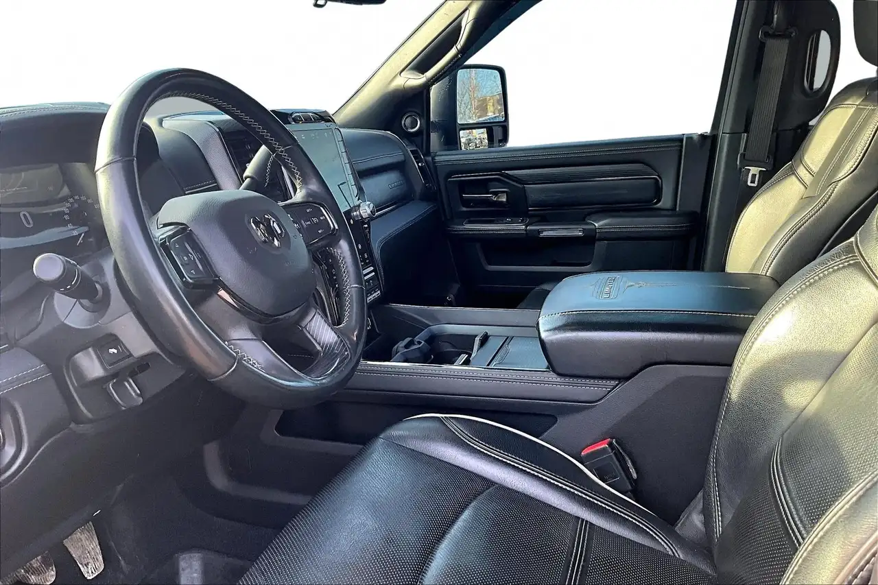 RAM 2500 снимка RAM 2500