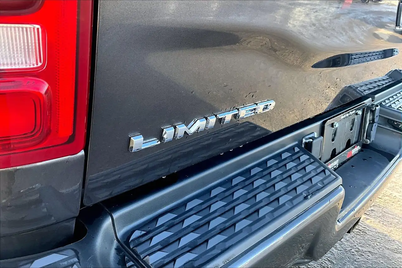 RAM 2500 снимка RAM 2500