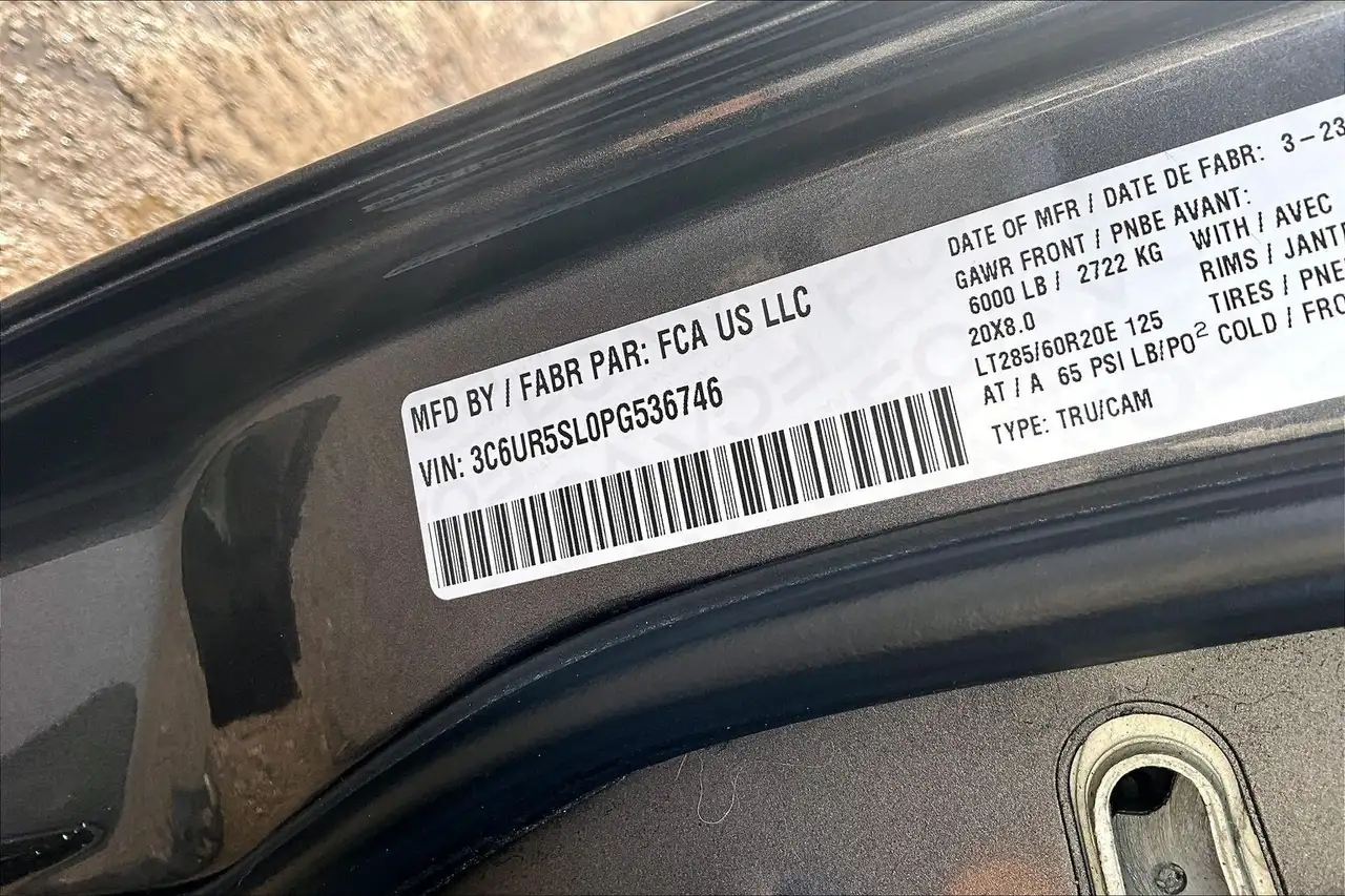 RAM 2500 снимка RAM 2500