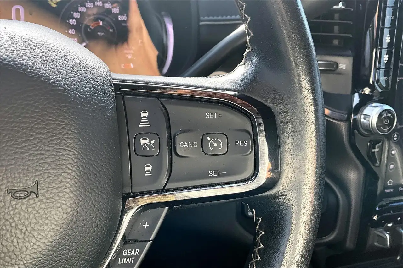 RAM 2500 снимка RAM 2500