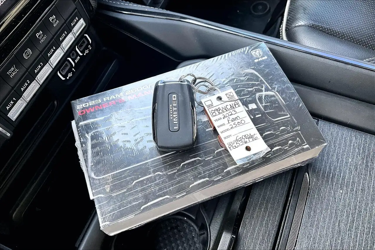 RAM 2500 снимка RAM 2500