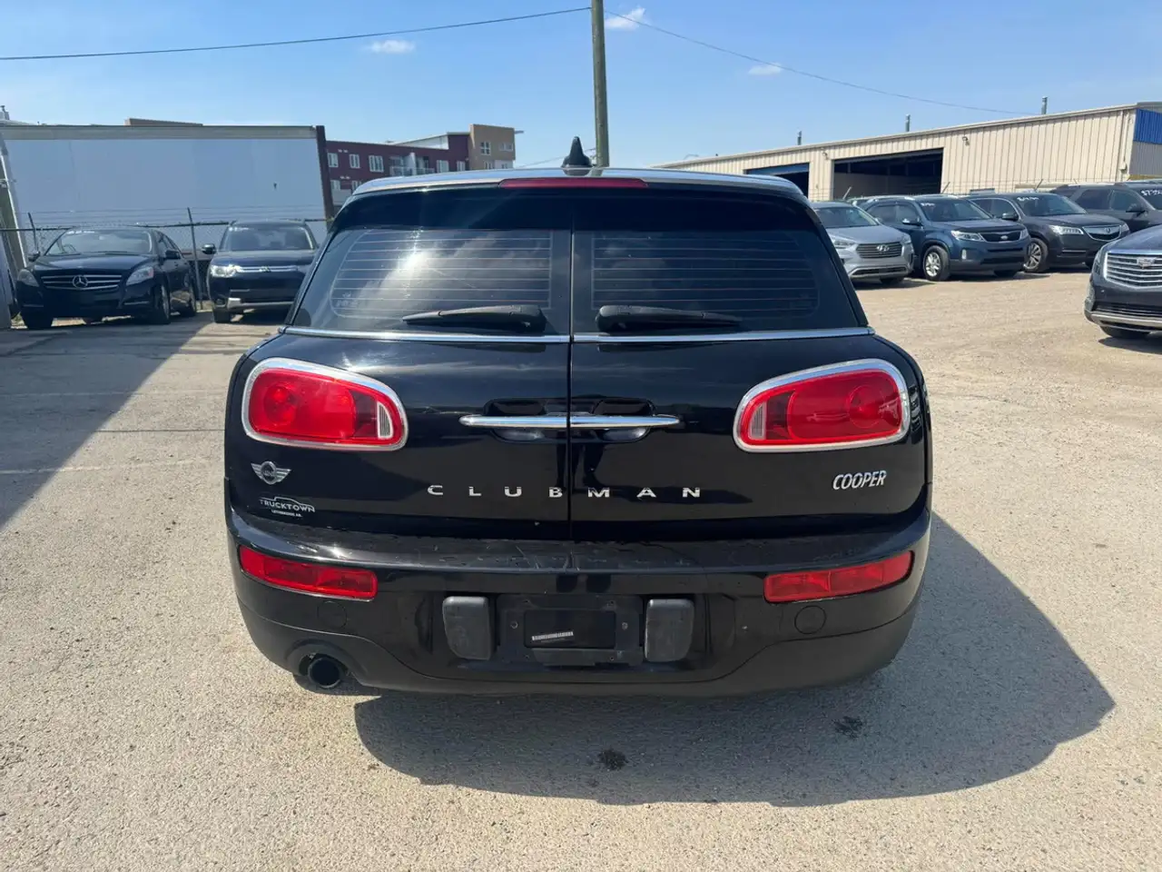 MINI Cooper Clubman снимка MINI Cooper Clubman