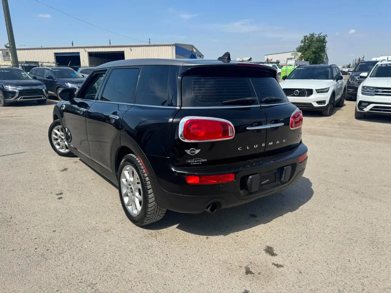 MINI Cooper Clubman снимка MINI Cooper Clubman