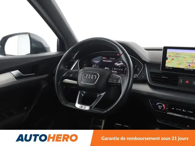 Audi Q5 view 13