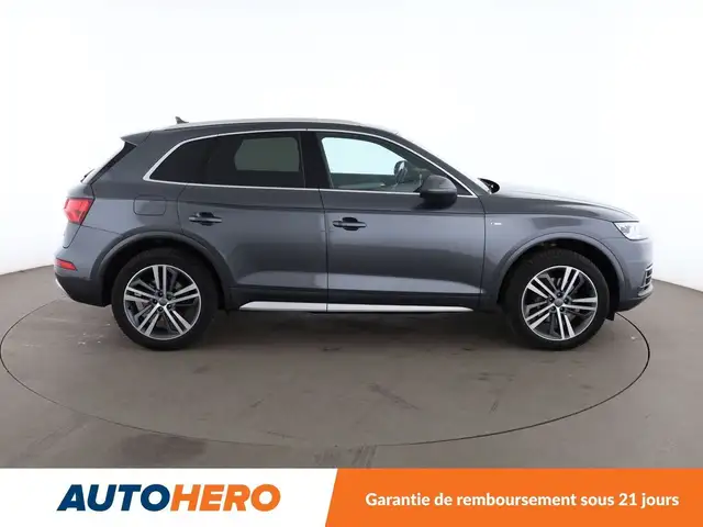 Audi Q5 view 7