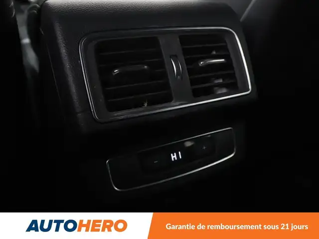 Audi Q5 view 14