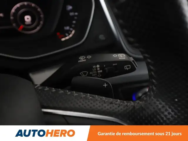 Audi Q5 view 25
