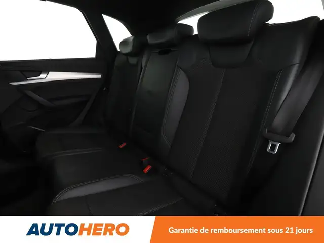 Audi Q5 view 16
