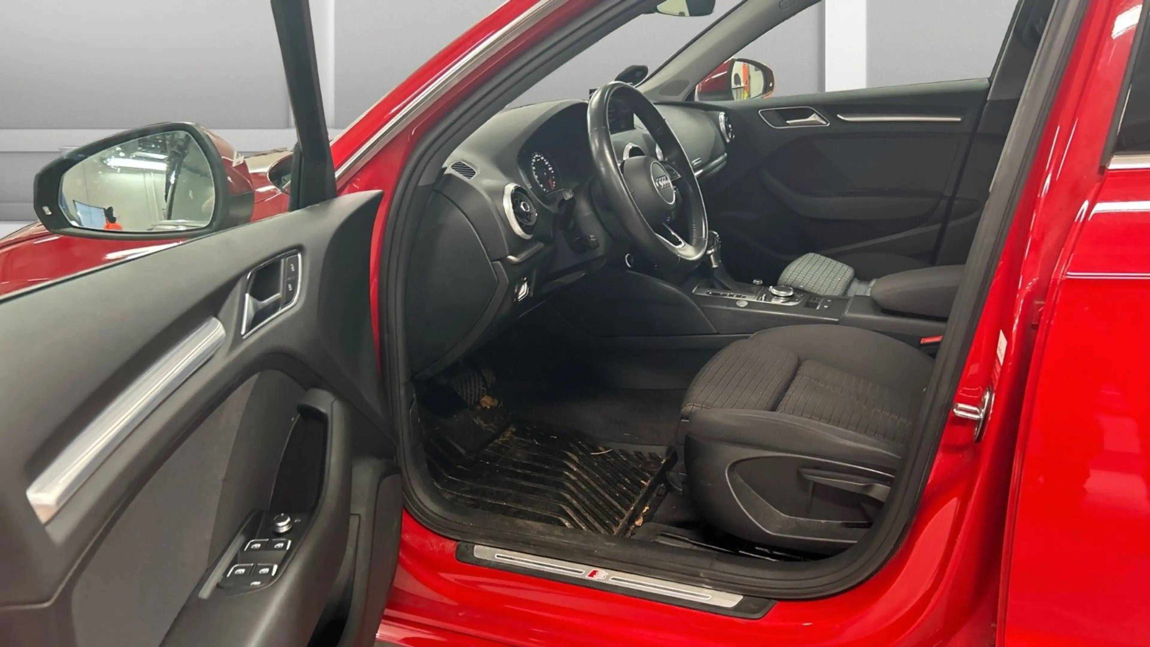 Audi A3 Sportback 40TFSI S line Sport LED SHZ LHZ ACC — photo 12