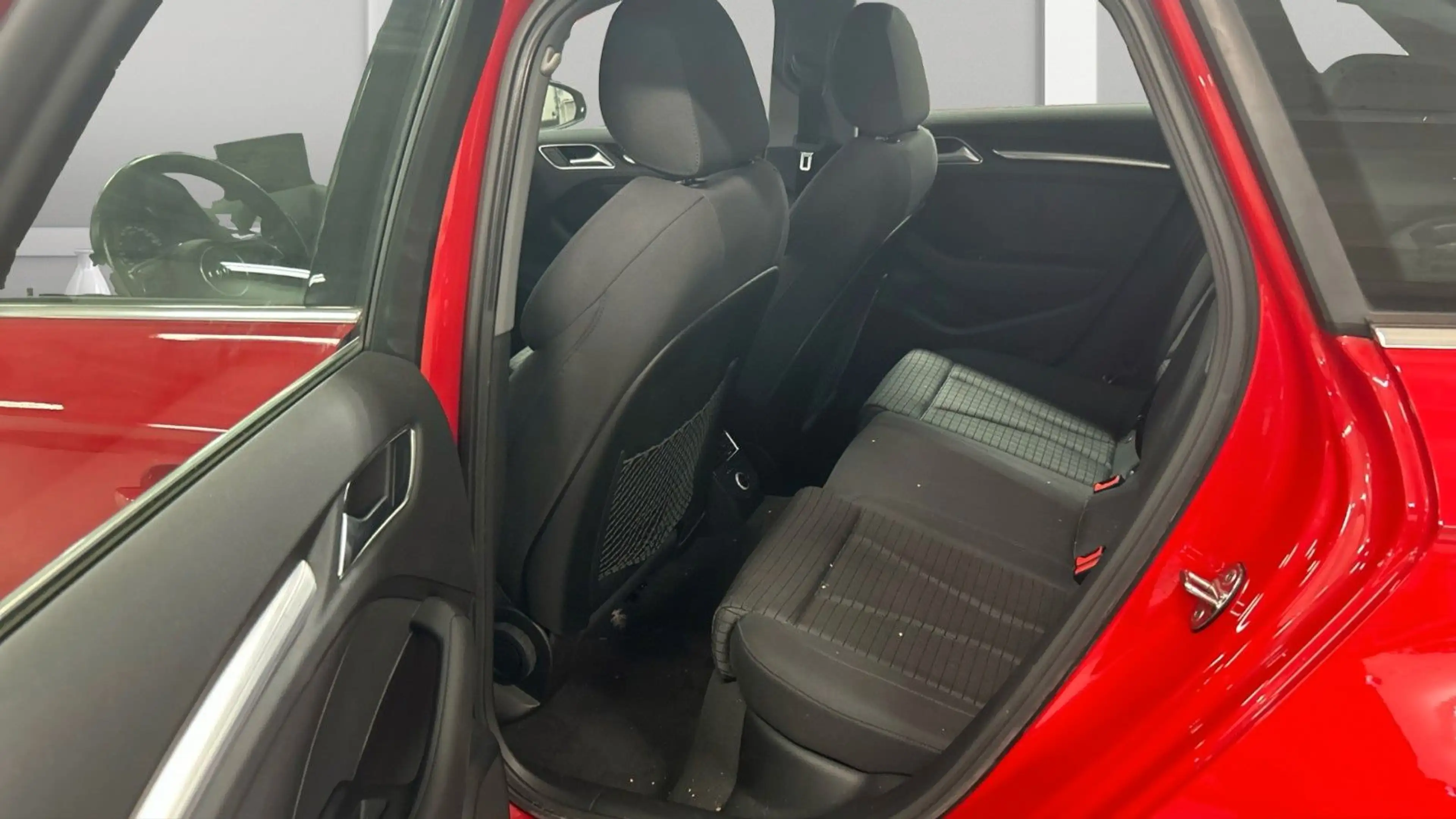 Audi A3 Sportback 40TFSI S line Sport LED SHZ LHZ ACC — photo 5