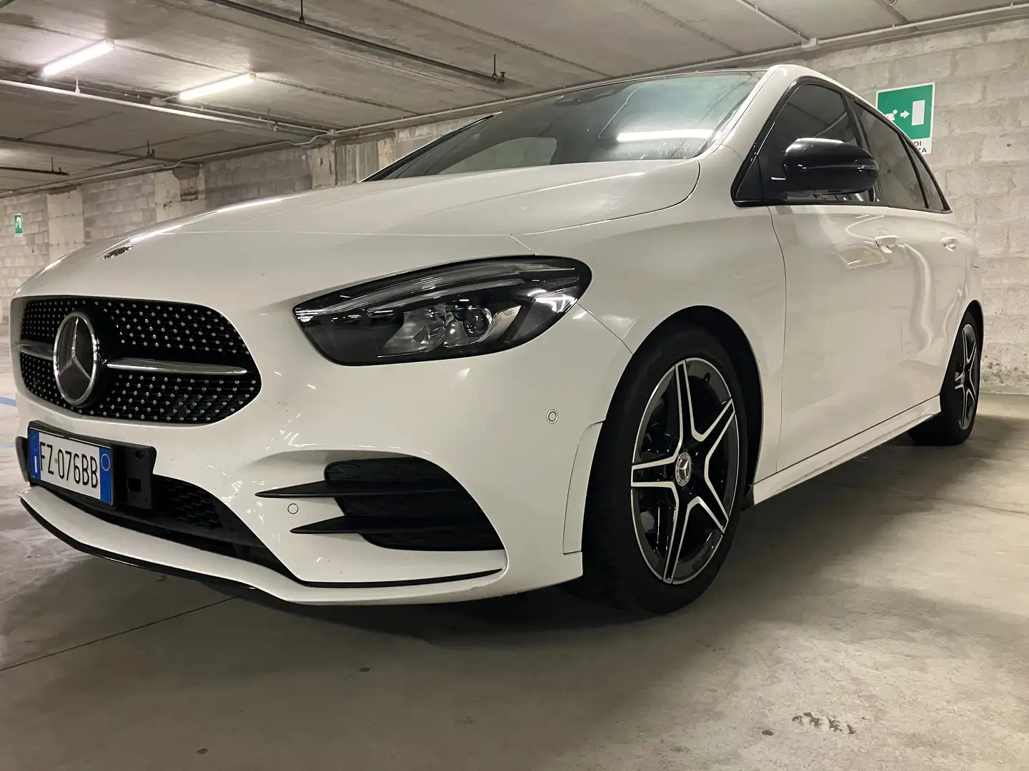 Mercedes-Benz B 200 B 200 Premium AMG auto Intelligent Drive Blanc - 1