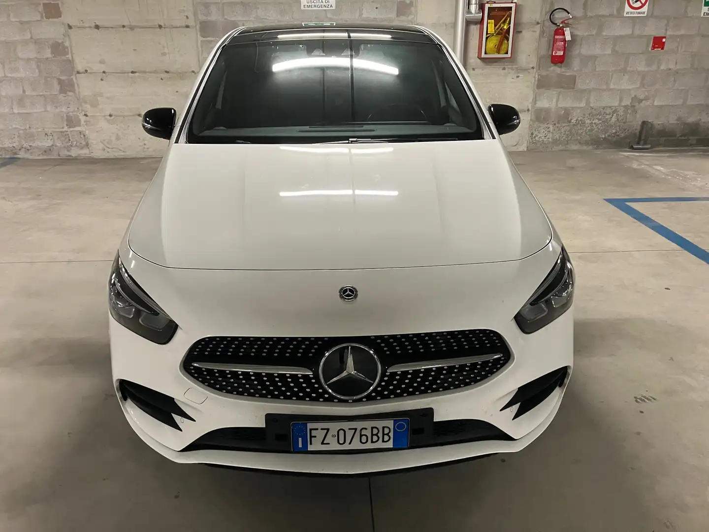 Mercedes-Benz B 200 B 200 Premium AMG auto Intelligent Drive Blanc - 2