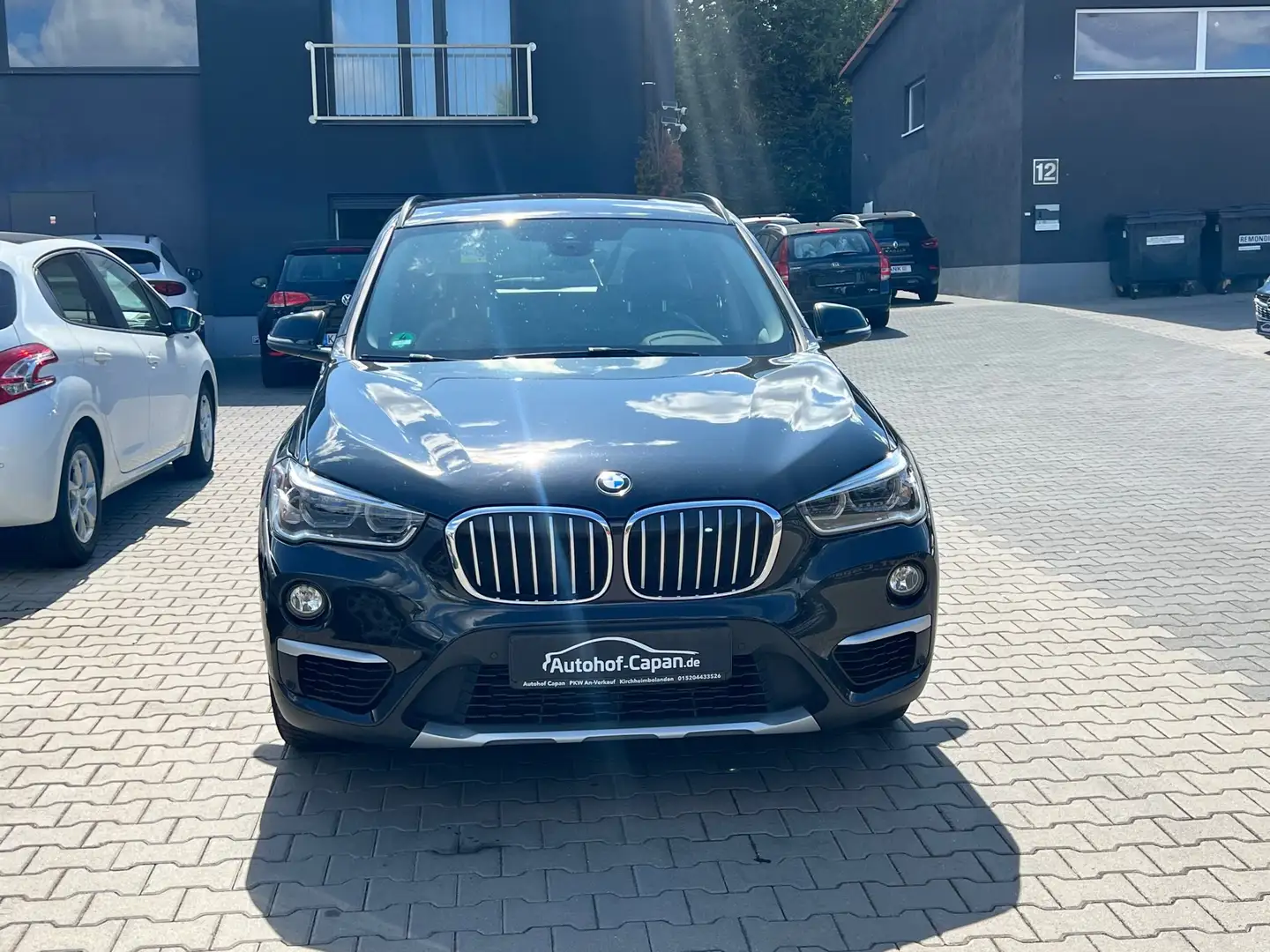 BMW X1 X1 18i xLine Automatik/Navi/PDC/2Ha/EU6/LED/Kamera Schwarz - 2