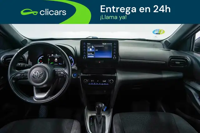Toyota Yaris Cross view 13