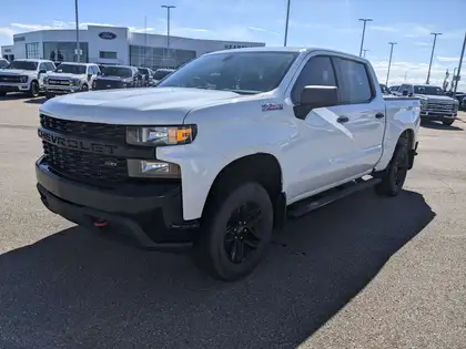 White 2019 Chevrolet Silverado 1500 Pickup Truck Four-Wheel Drive 6-Speed Automatic