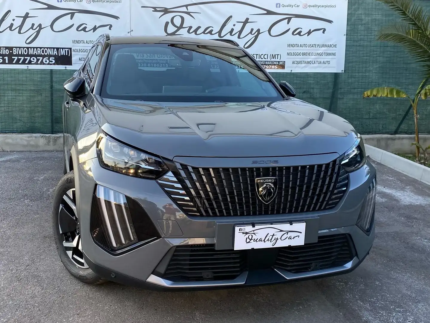 Peugeot 2008 1.5 bluehdi GT s&s Grigio - 1