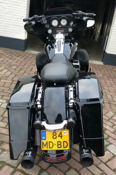 Harley-Davidson Street Glide - foto 4