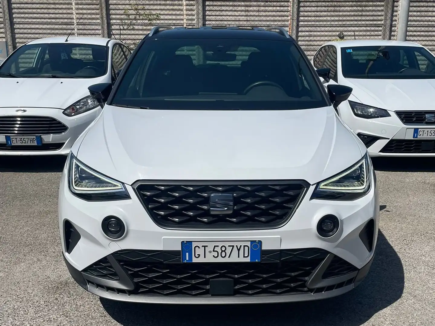 SEAT Arona 1.0 ecotsi FR 95cv Bianco - 1