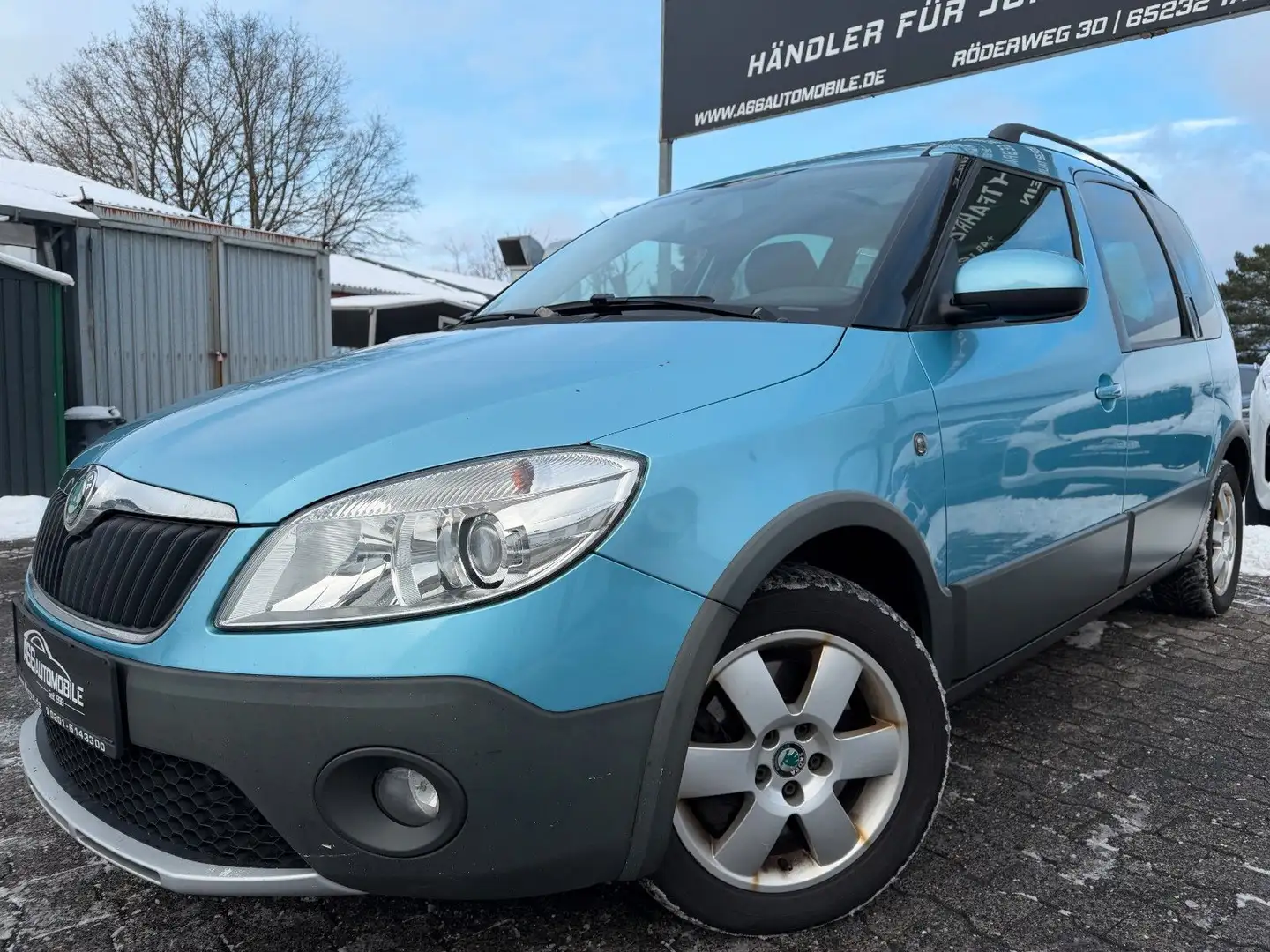 Skoda Roomster Scout Plus DSG PANO*SHZ*Klimaaut*PDC Blau - 1