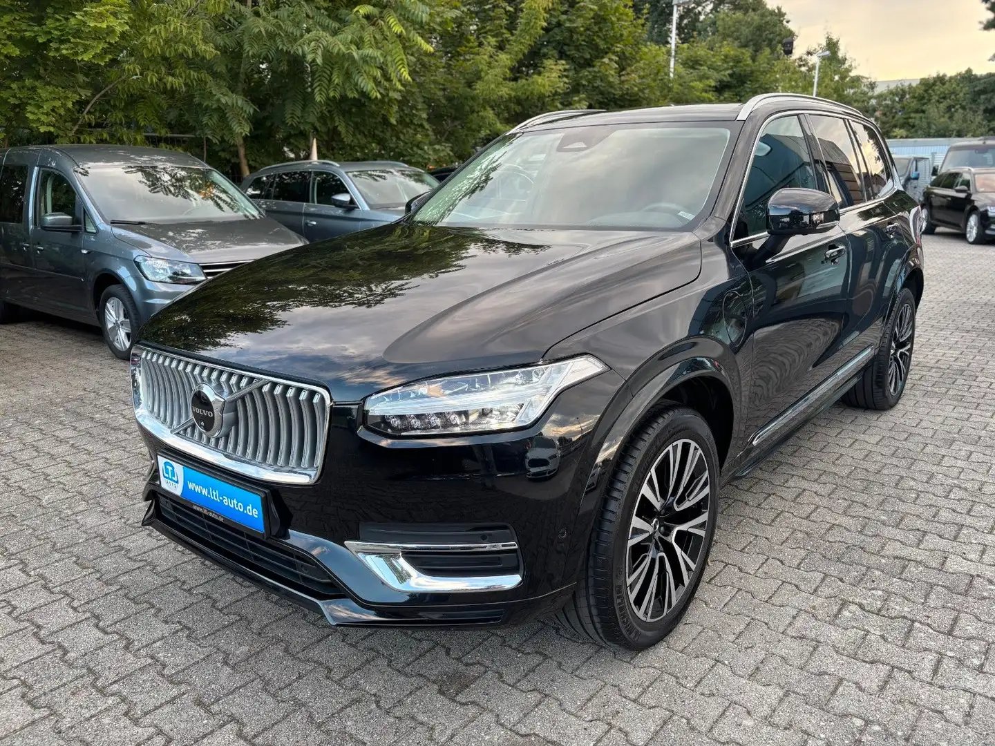 Volvo XC90 T8 Plus Bright PlugIn Hybrid AWD AHK7sitzer Noir - 2
